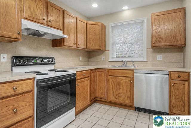 1360 Silo Drive, Forks Twp, PA 18040