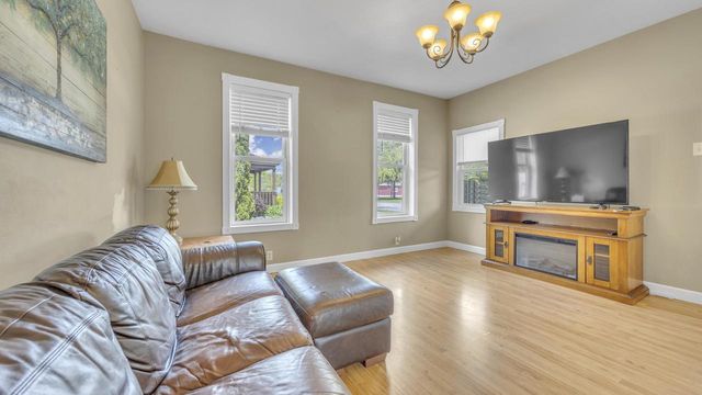 42 S Milwaukee STREET, Plymouth, WI 53073