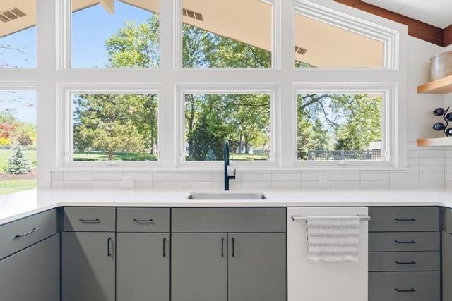 10339 High Drive, Leawood, KS 66206