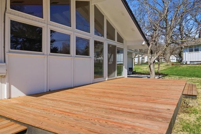 10339 High Drive, Leawood, KS 66206