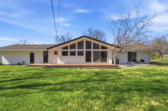 10339 High Drive, Leawood, KS 66206
