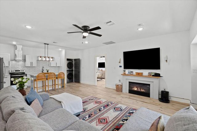 13509 S Bellaire Street, Santa Fe, TX 77510