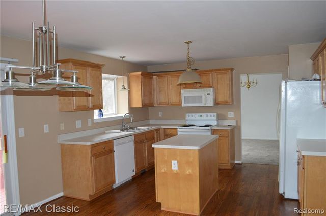 40433 Bluesprings Court, Canton, MI 48188