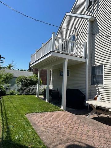 350 E Penn Street 1, Long Beach, NY 11561