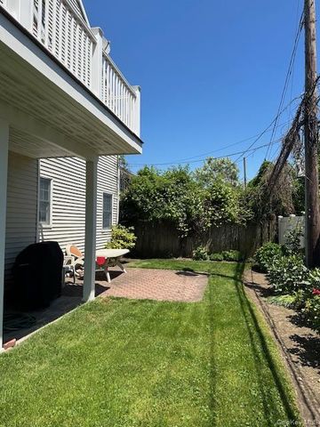 350 E Penn Street 1, Long Beach, NY 11561