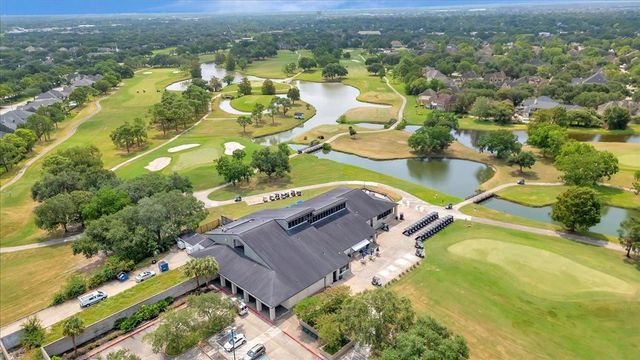 146 Bayou Bend Drive, League City, TX 77573