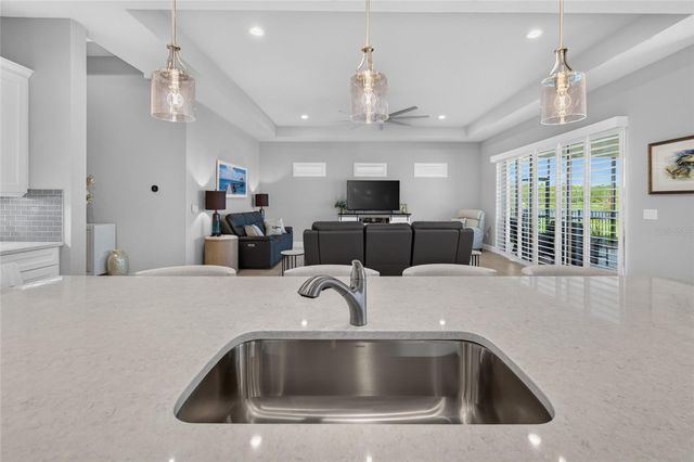305 AQUAMARINE WAY, Daytona Beach, FL 32124