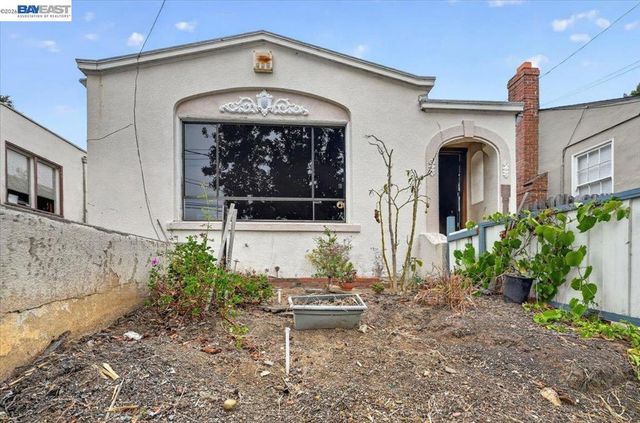 3148 California St, Oakland, CA 94602