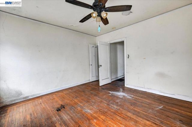 3148 California St, Oakland, CA 94602