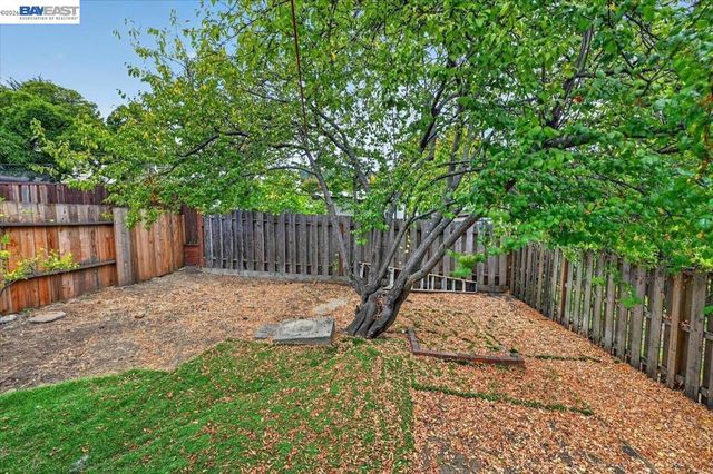 3148 California St, Oakland, CA 94602