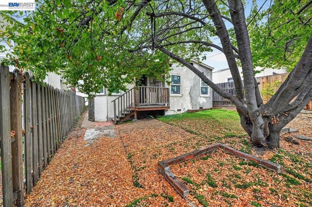 3148 California St, Oakland, CA 94602