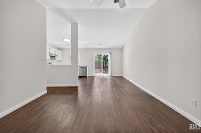 1215 Quartz Hill Road, Bakersfield, CA 93307