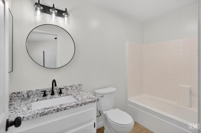 1215 Quartz Hill Road, Bakersfield, CA 93307