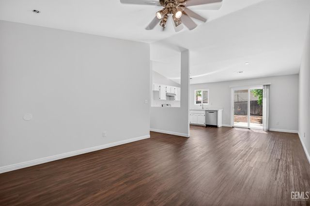 1215 Quartz Hill Road, Bakersfield, CA 93307