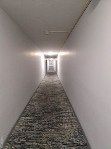 8900 E Jefferson 725 & 726, Detroit, MI 48214