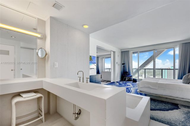 3101 Bayshore Drive 1802, Fort Lauderdale, FL 33304