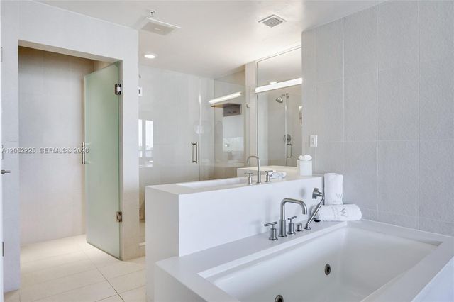3101 Bayshore Drive 1802, Fort Lauderdale, FL 33304