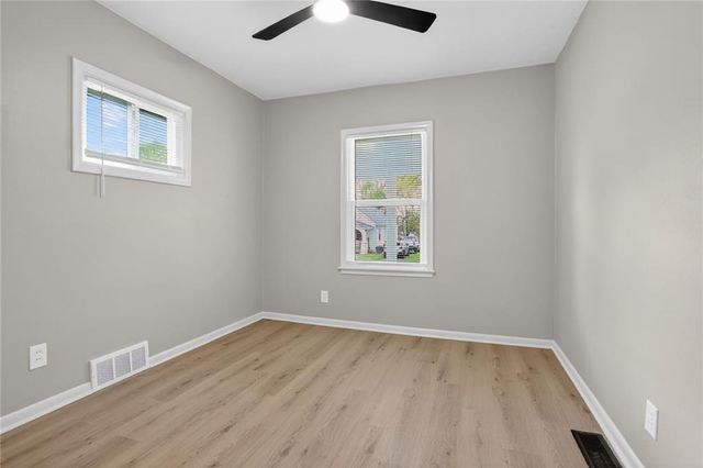 1422 S 41st Street, Kansas City, KS 66106