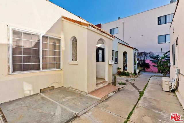 1412 N SERRANO Avenue, Los Angeles, CA 90027