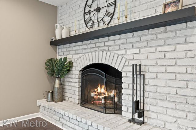 27464 E Skye Drive, Farmington Hills, MI 48334