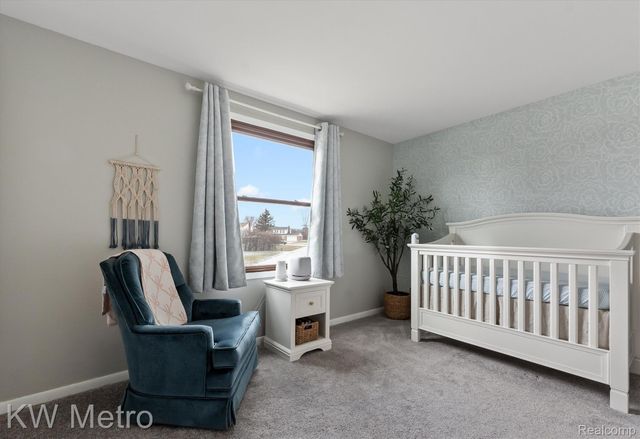 27464 E Skye Drive, Farmington Hills, MI 48334