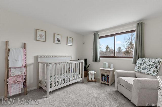 27464 E Skye Drive, Farmington Hills, MI 48334