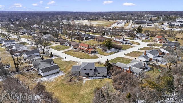 27464 E Skye Drive, Farmington Hills, MI 48334