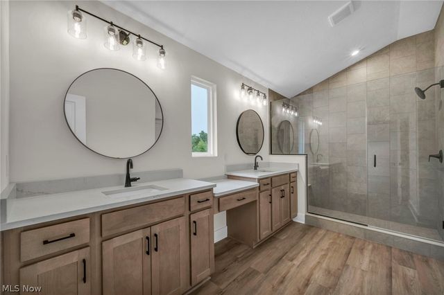 883 White Willow Lane, Brunswick, OH 44212