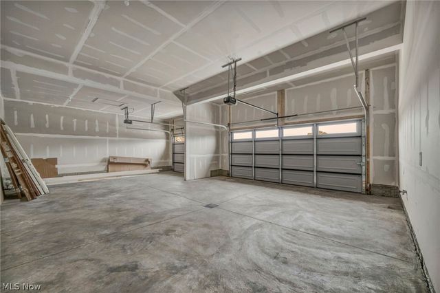 883 White Willow Lane, Brunswick, OH 44212