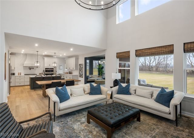 883 White Willow Lane, Brunswick, OH 44212