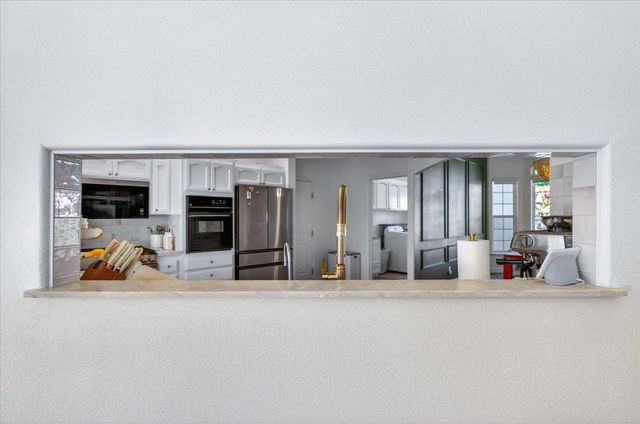 1555 Taylor Lane, Madera, CA 93637