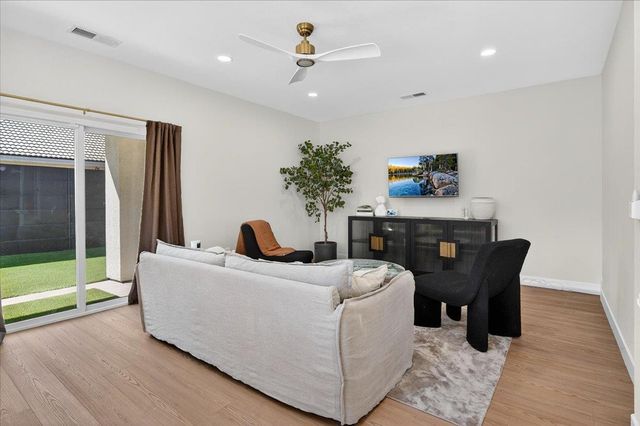 1555 Taylor Lane, Madera, CA 93637