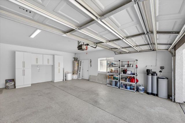 1555 Taylor Lane, Madera, CA 93637