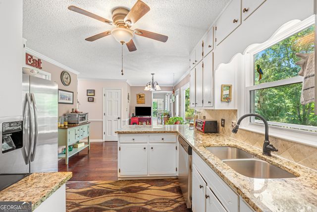 895 Fairplay Drive, Social Circle, GA 30025