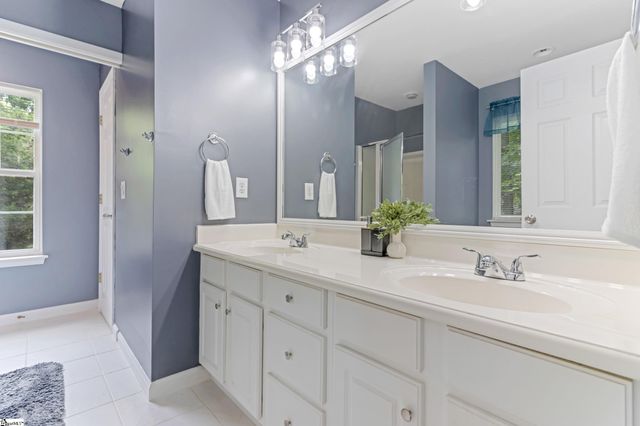 428 Winding Oak Drive, Woodruff, SC 29388