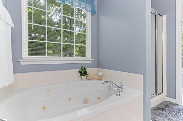 428 Winding Oak Drive, Woodruff, SC 29388