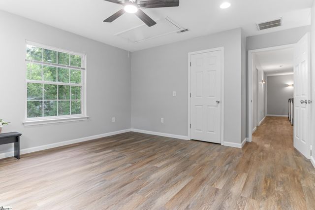 428 Winding Oak Drive, Woodruff, SC 29388