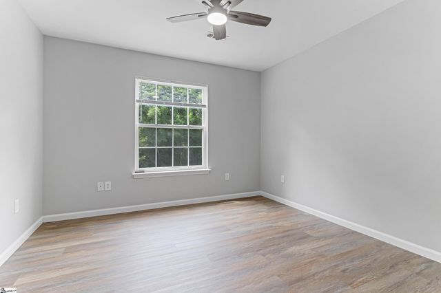 428 Winding Oak Drive, Woodruff, SC 29388