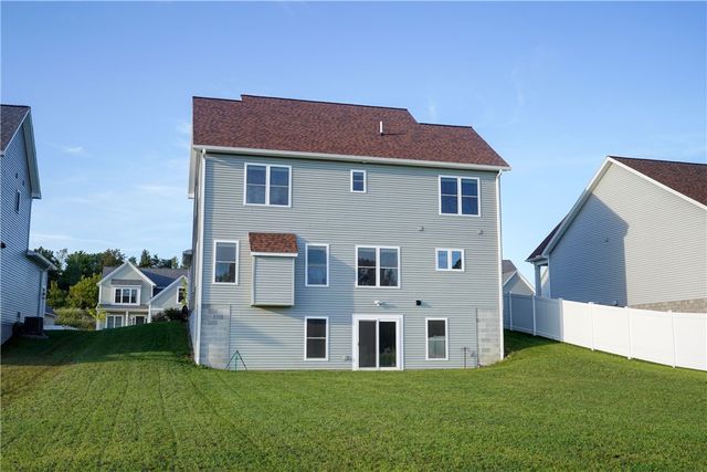 80 Chatwood Lane, Henrietta, NY 14467