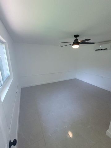 2823 Polk Street, Hollywood, FL 33020