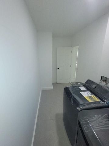 2823 Polk Street, Hollywood, FL 33020