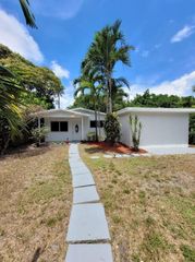 2823 Polk Street, Hollywood, FL 33020