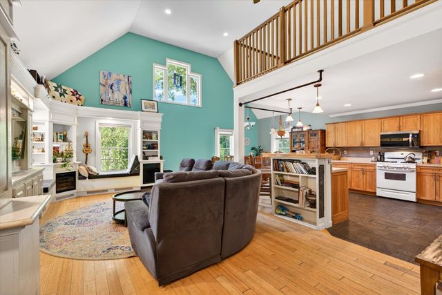 121 Hull Avenue, Wallingford, VT 05773