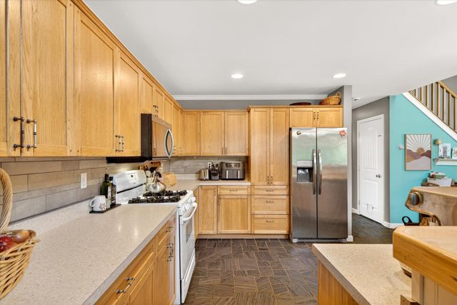 121 Hull Avenue, Wallingford, VT 05773
