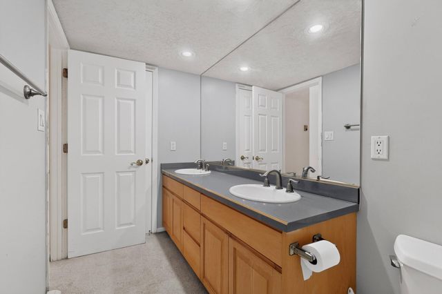 9150 Carmel Avenue NE, Albuquerque, NM 87122