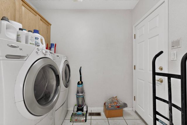 9150 Carmel Avenue NE, Albuquerque, NM 87122