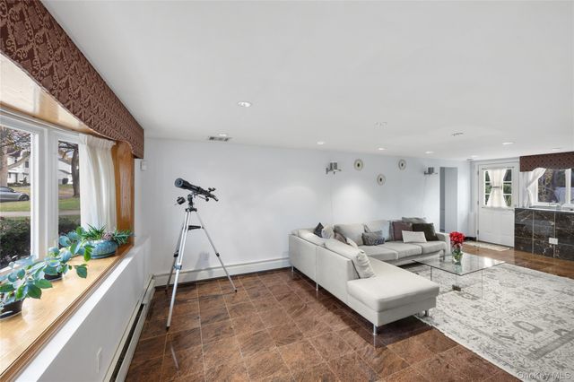 38 Lake Drive, Manhasset Hills, NY 11040