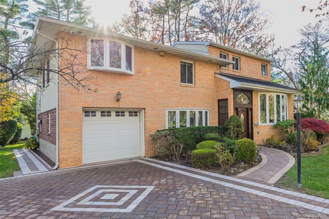 38 Lake Drive, Manhasset Hills, NY 11040