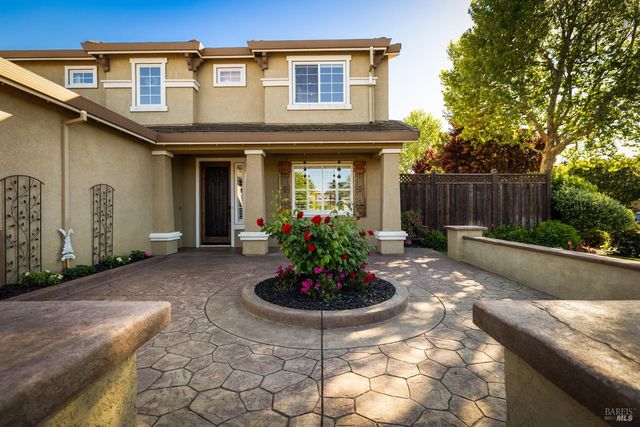 1001 Barkwood Ct, Vacaville, CA 95687