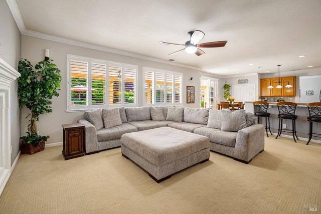 1001 Barkwood Ct, Vacaville, CA 95687